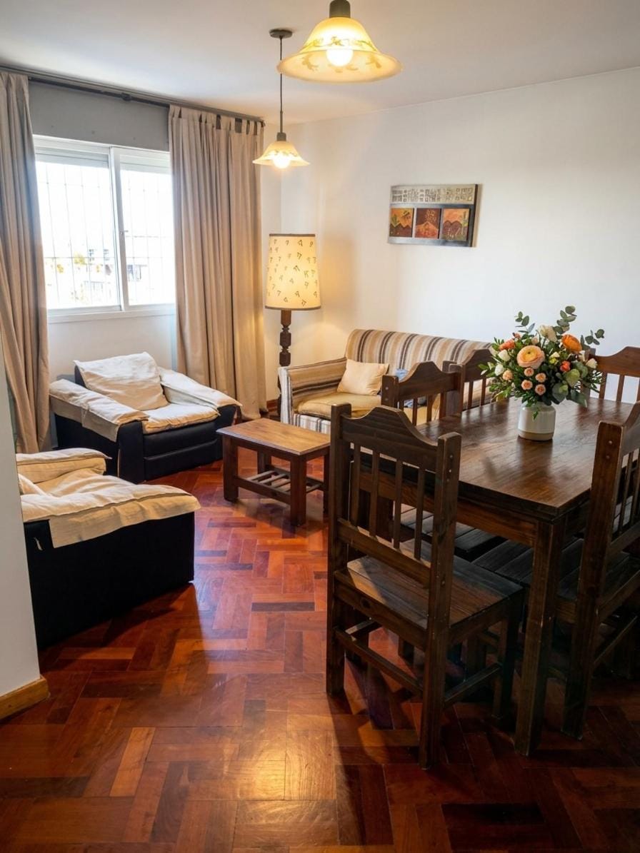 Bed, Living room, Photo of the whole room, Seating area, Dining area, Bedroom