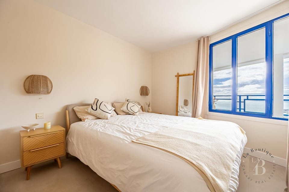 Bedroom, Sea view