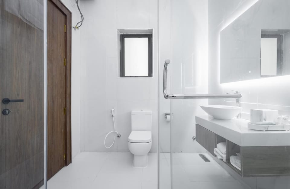 Shower, Toilet, Bathroom