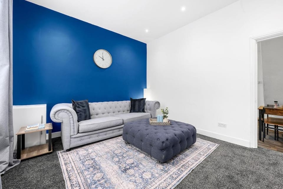 Stylish 2 Bed house in Manchester House in Manchester