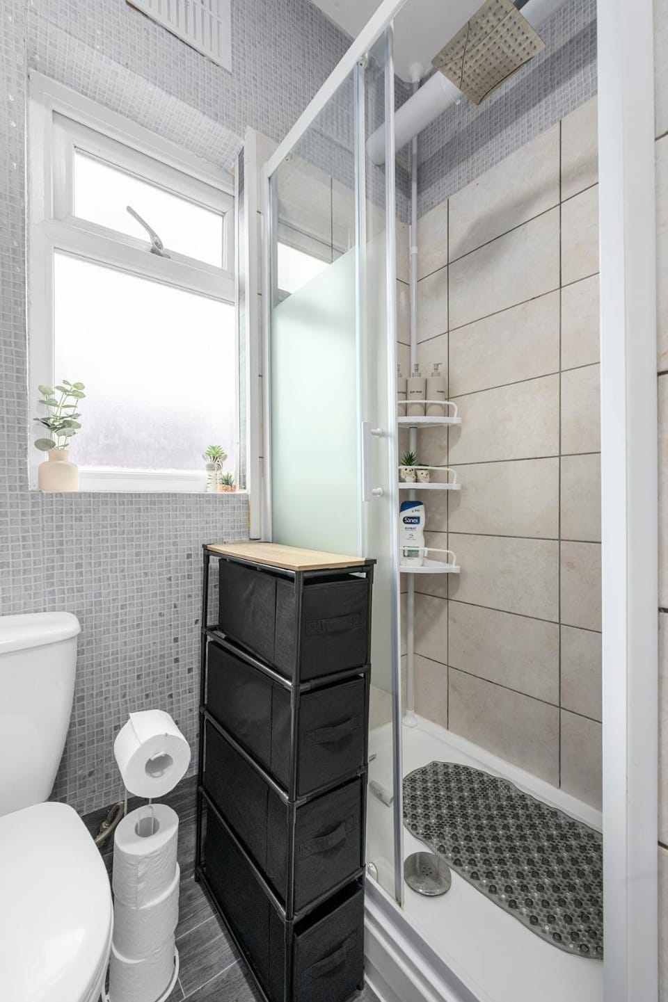 Stylish 2 Bed house in Manchester House in Manchester
