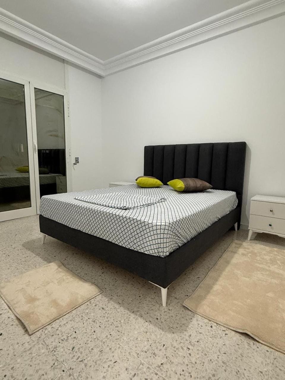Modern 2BR Apt, Near Lac de Tunis, 10 min Airport Apartment in Tunis