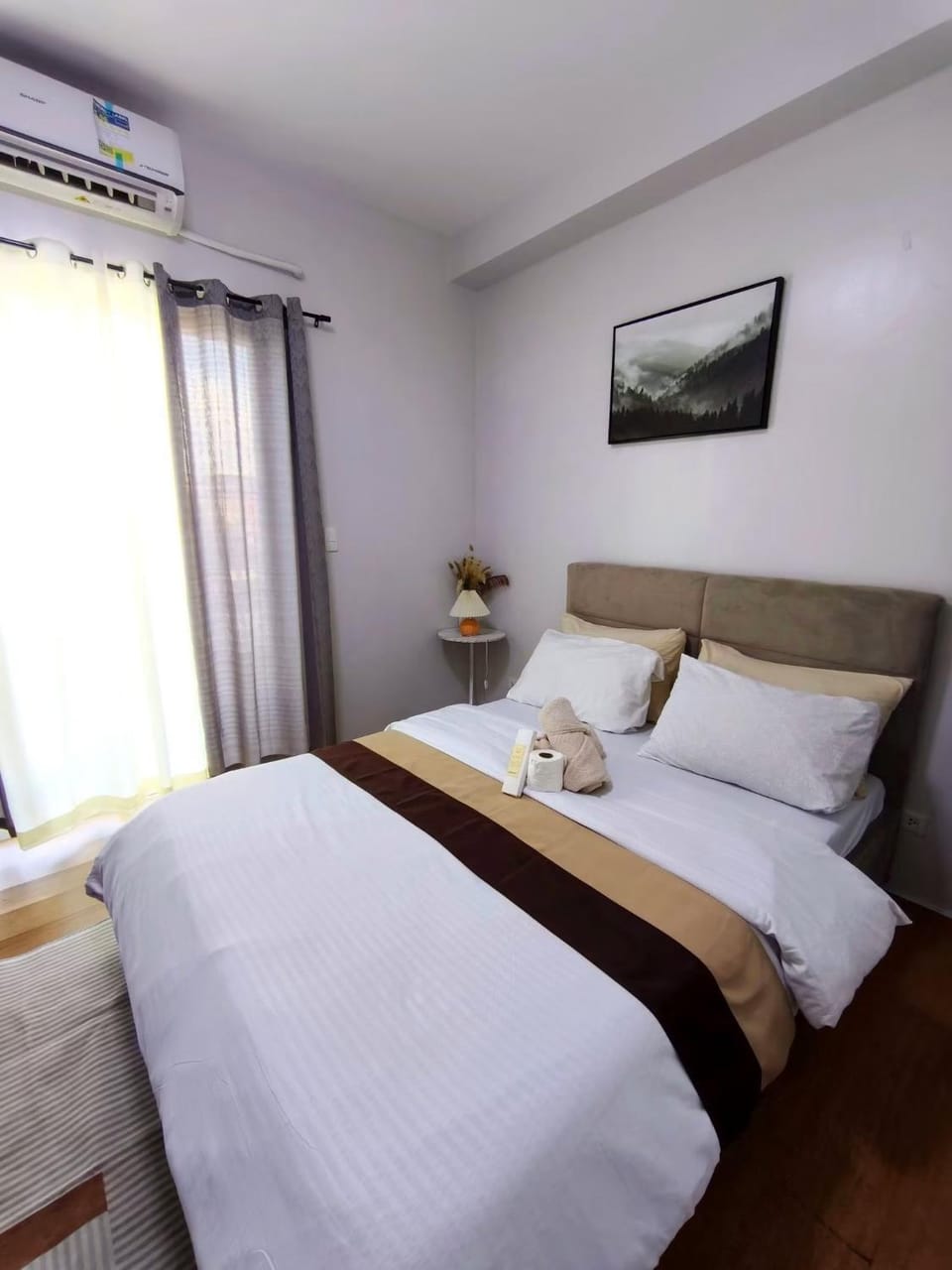 Studio unit with balcony Near Roxas night market Apartment hotel in Davao City
