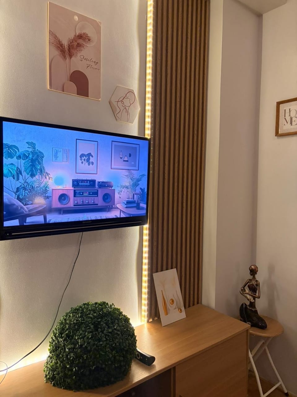 Studio unit with balcony Near Roxas night market Apartment hotel in Davao City