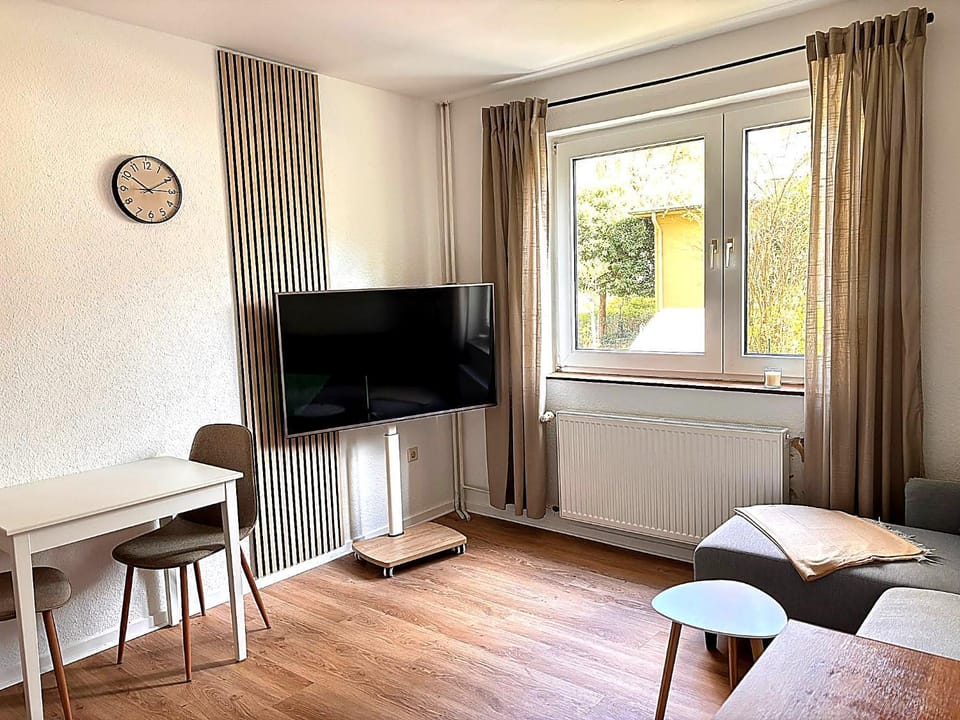Neudorf City Apartment Duisburg - Nähe Hbf & 15 Min zum Flughafen Düsseldorf Apartment in Duisburg
