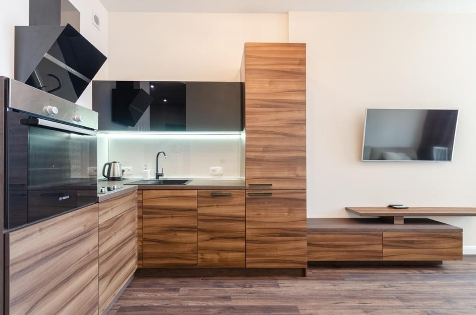 Kitchen or kitchenette, oven, pet friendly, stove