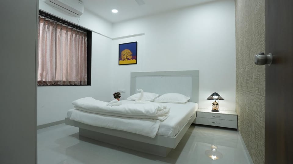 Bedroom, air conditioner