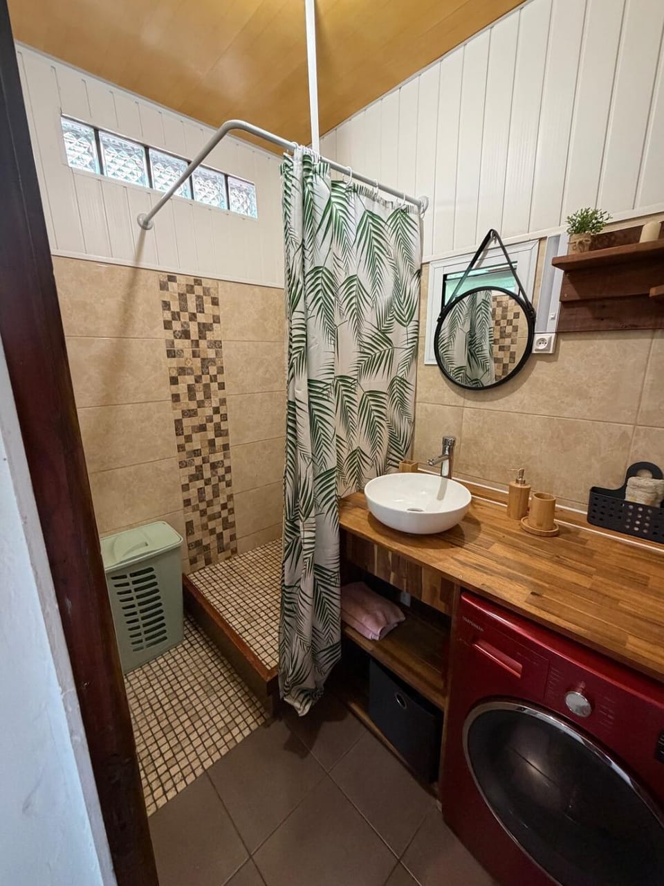 Shower, Bathroom, washing machine