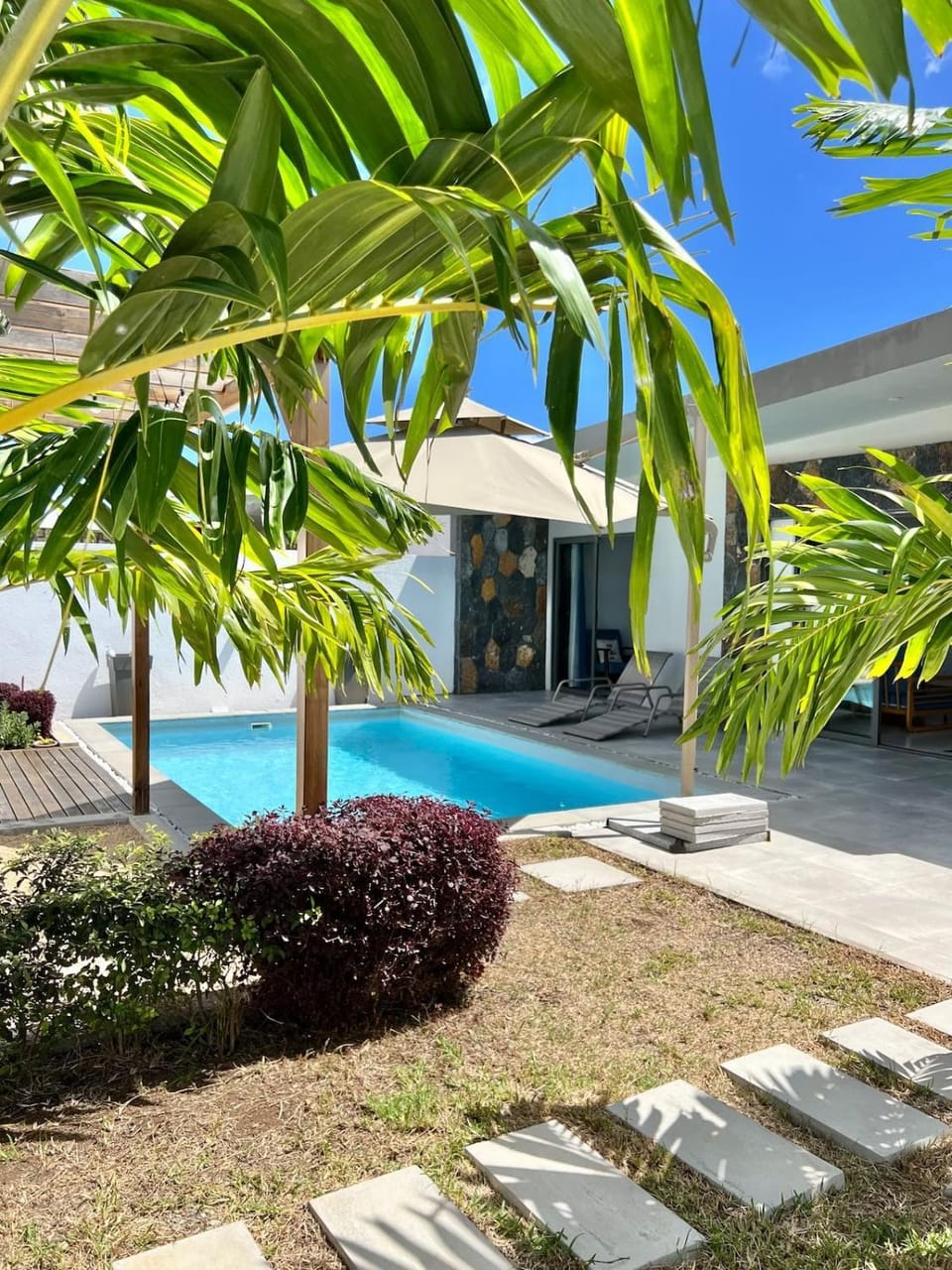 Garden, Swimming pool
