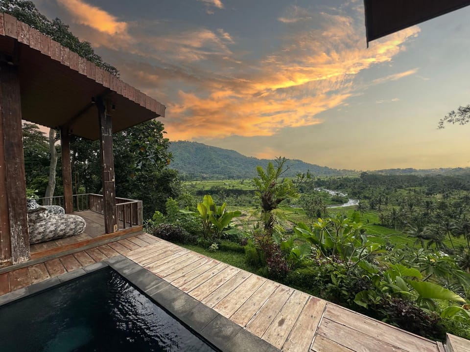 Panoramic Samplik View Sidemen Villa in Sidemen