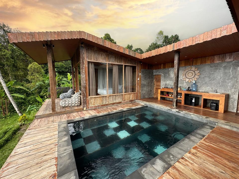 Panoramic Samplik View Sidemen Villa in Sidemen