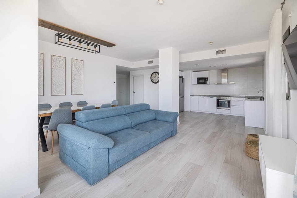 Living room, Dining area, kitchen
