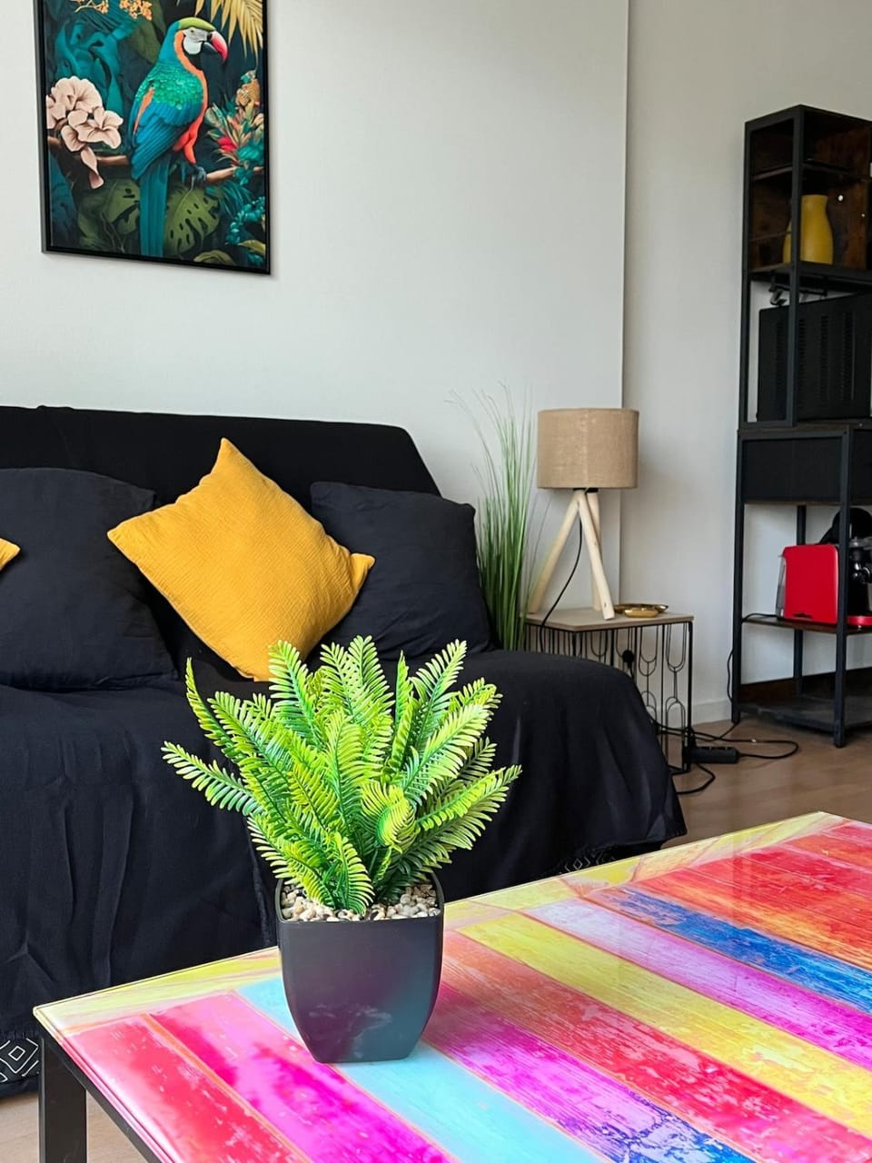 Living room, Decorative detail