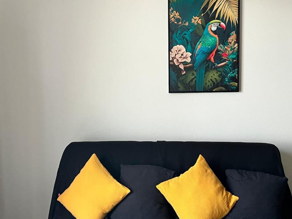 Living room, Decorative detail