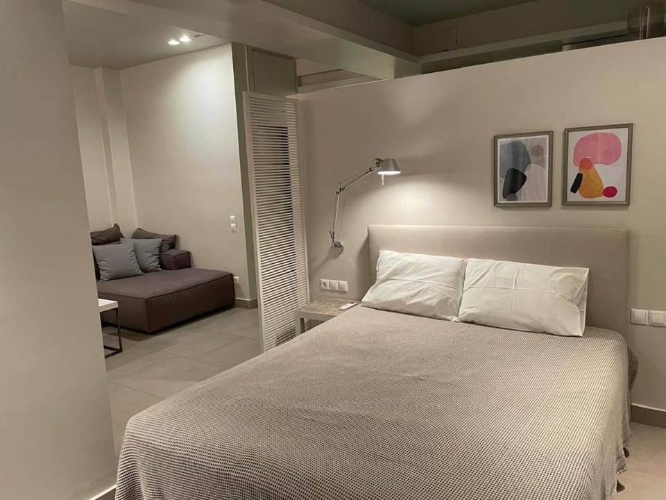 Modern Studio in the heart of Vouliagmeni Apartment in Vouliagmeni