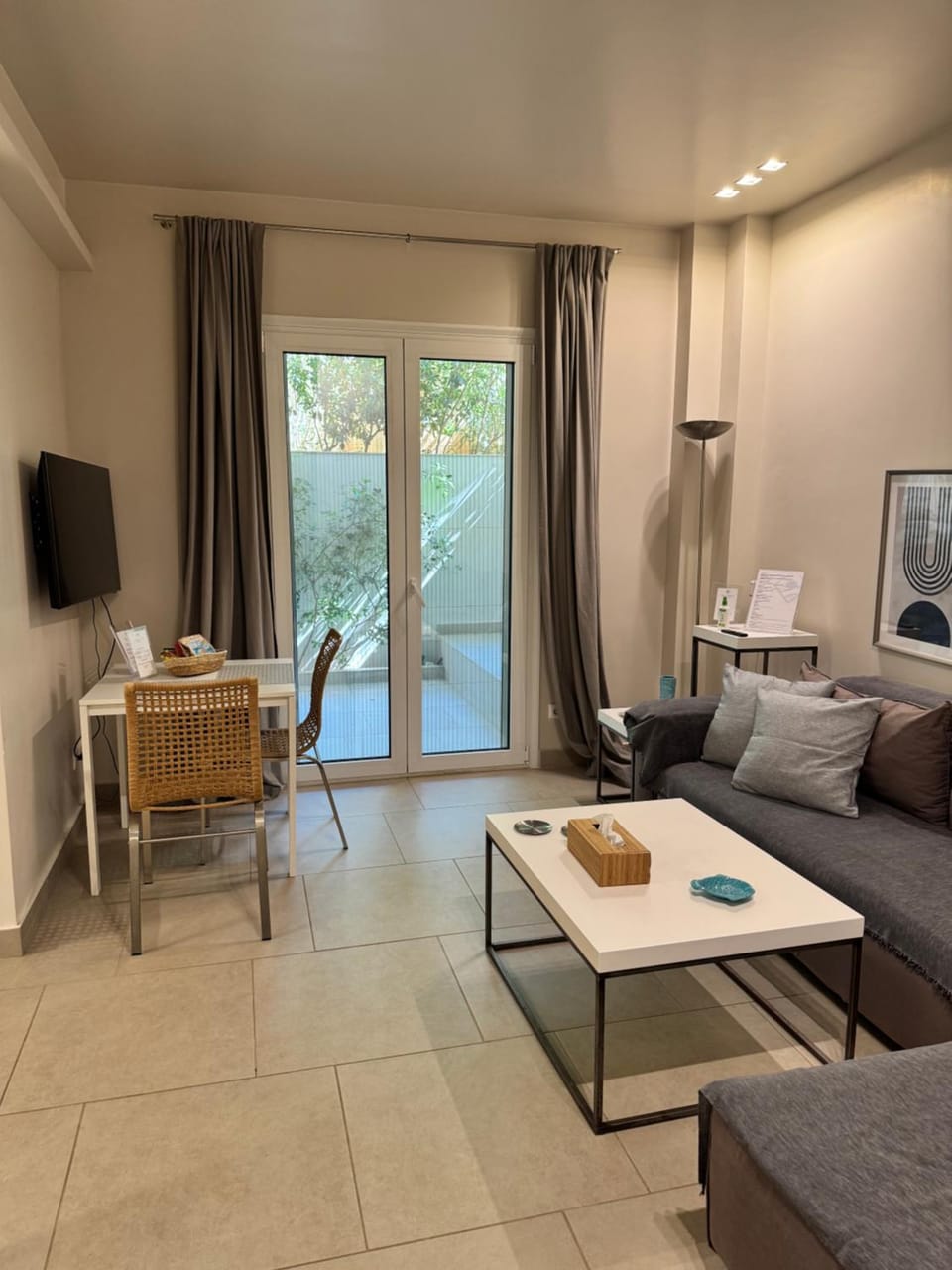 Modern Studio in the heart of Vouliagmeni Apartment in Vouliagmeni