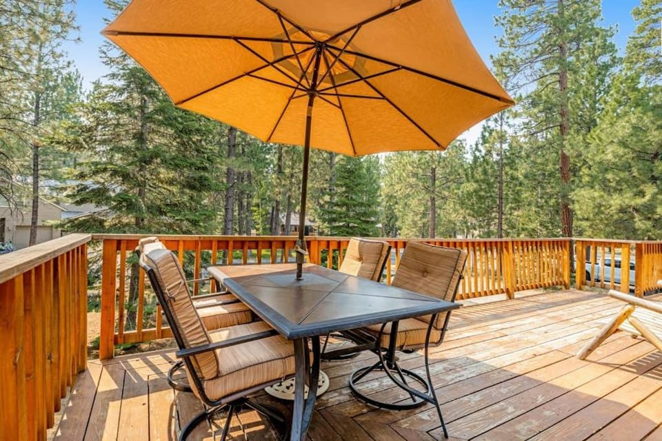 Three Sisters Hideaway - House in Black Butte Ranch with shared amenities House in Oregon