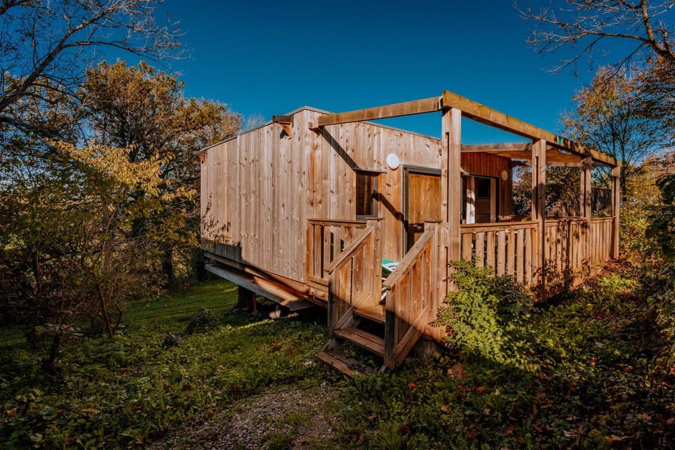 Village Vacances de Combelles Campground/ 
RV Resort in Occitanie
