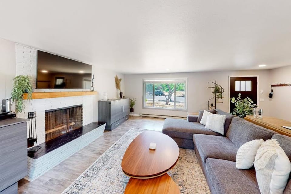 Nancy's Retreat - Home in Eugene walk to University of Oregon & Hayward Field House in Eugene