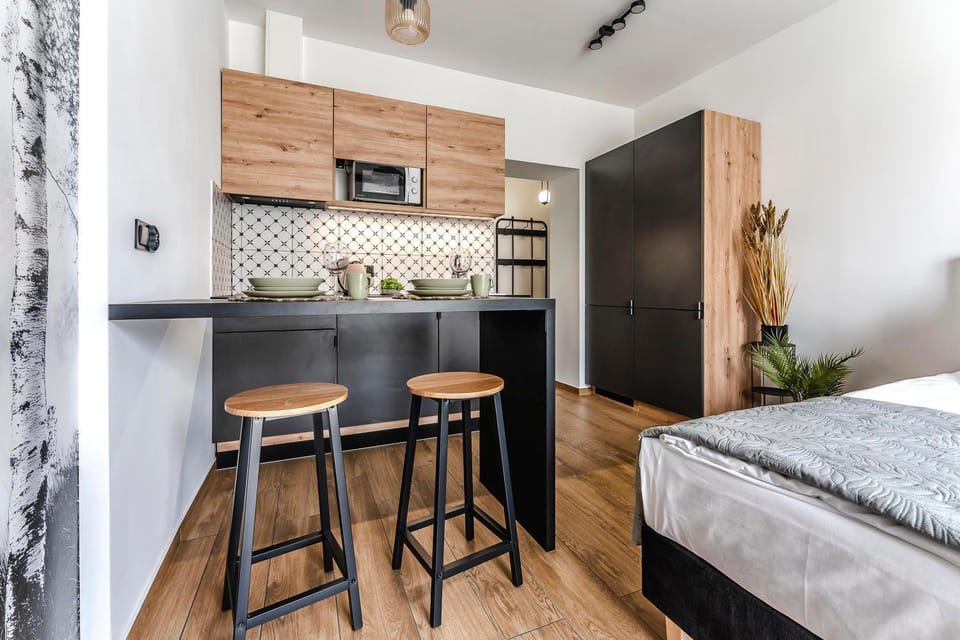 Kitchen or kitchenette, microwave, stove, kitchen