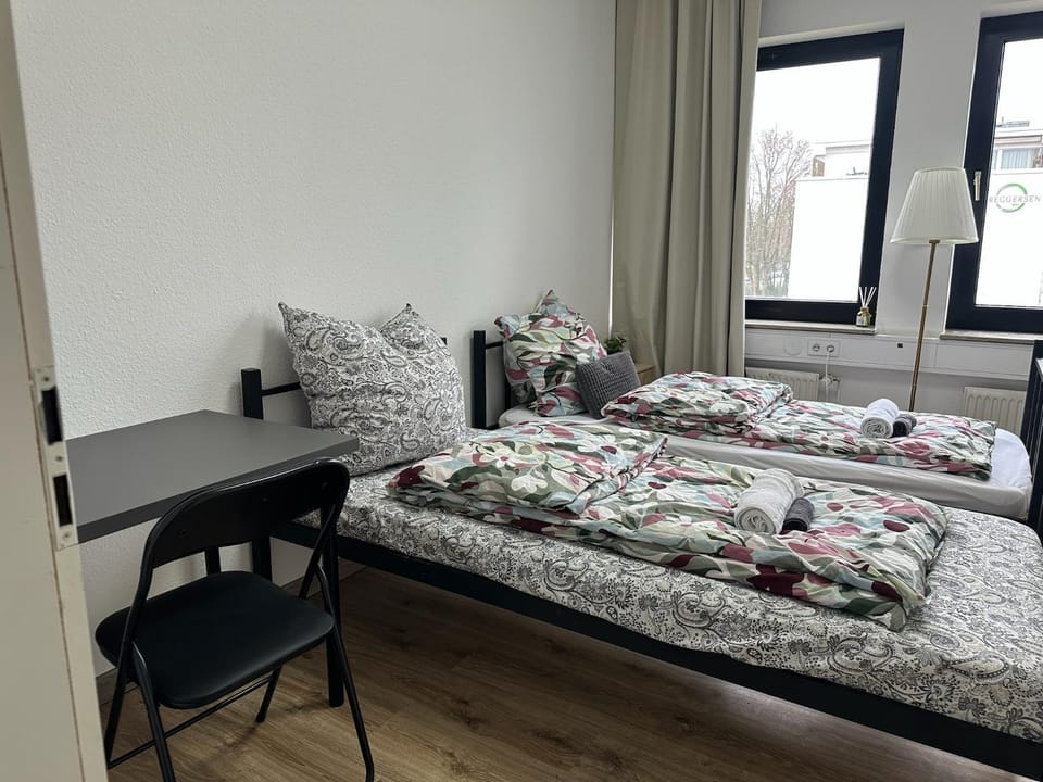 Photo of the whole room, Bedroom