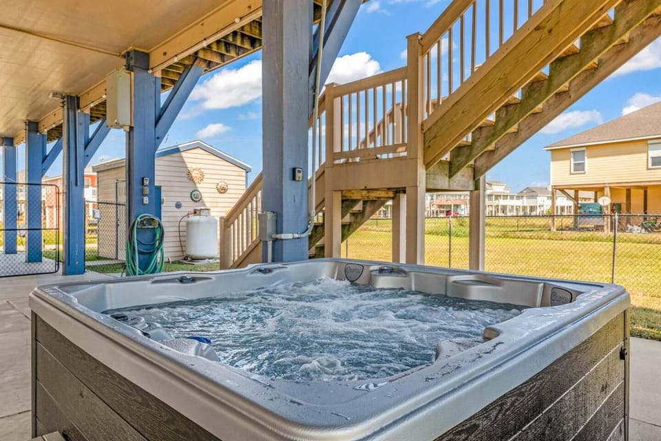 Hot Tub