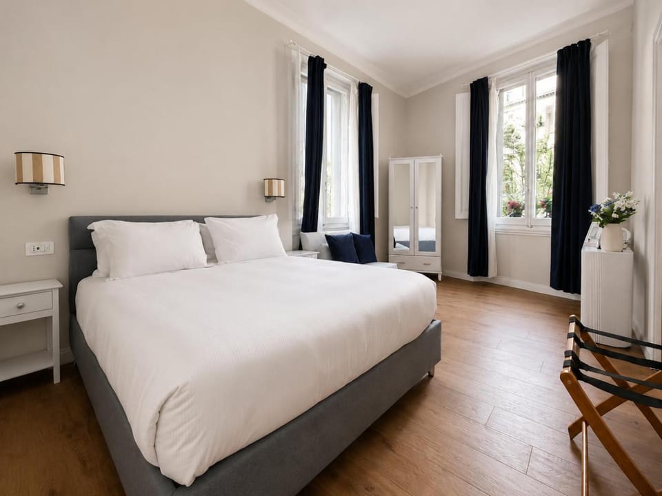 Bed, Photo of the whole room