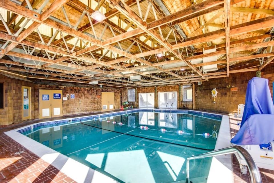 Family-Friendly Waterfront Studio with High-Speed WiFi Marina View & Kitchenette Inn in Newport