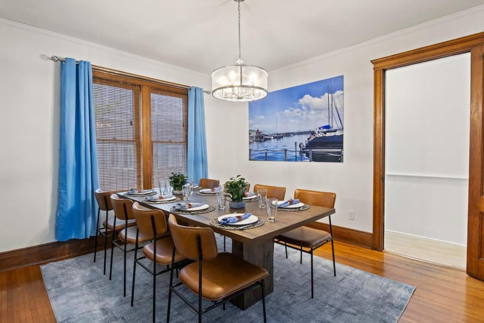 5 Mi Geneva and Seneca Lake FoosballGame Table House in Geneva