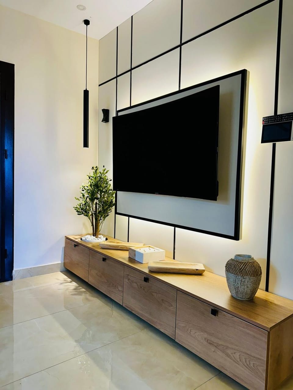 Abdoun Luxe Haven Apartment in Africa
