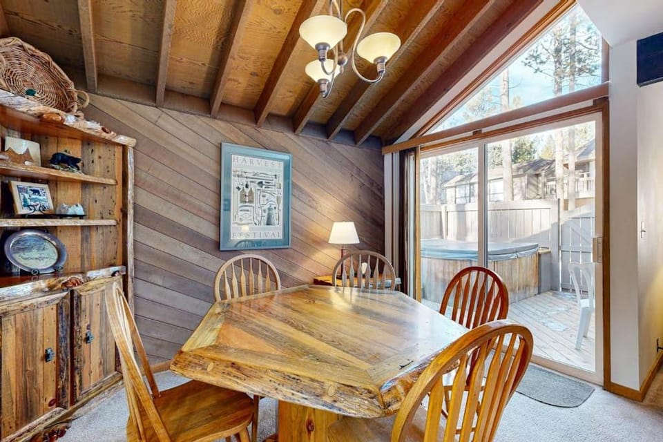 Sunriver Condo with Private Hot Tub WiFi House in Sunriver