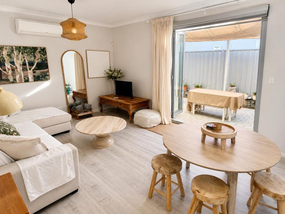 Lounge or bar