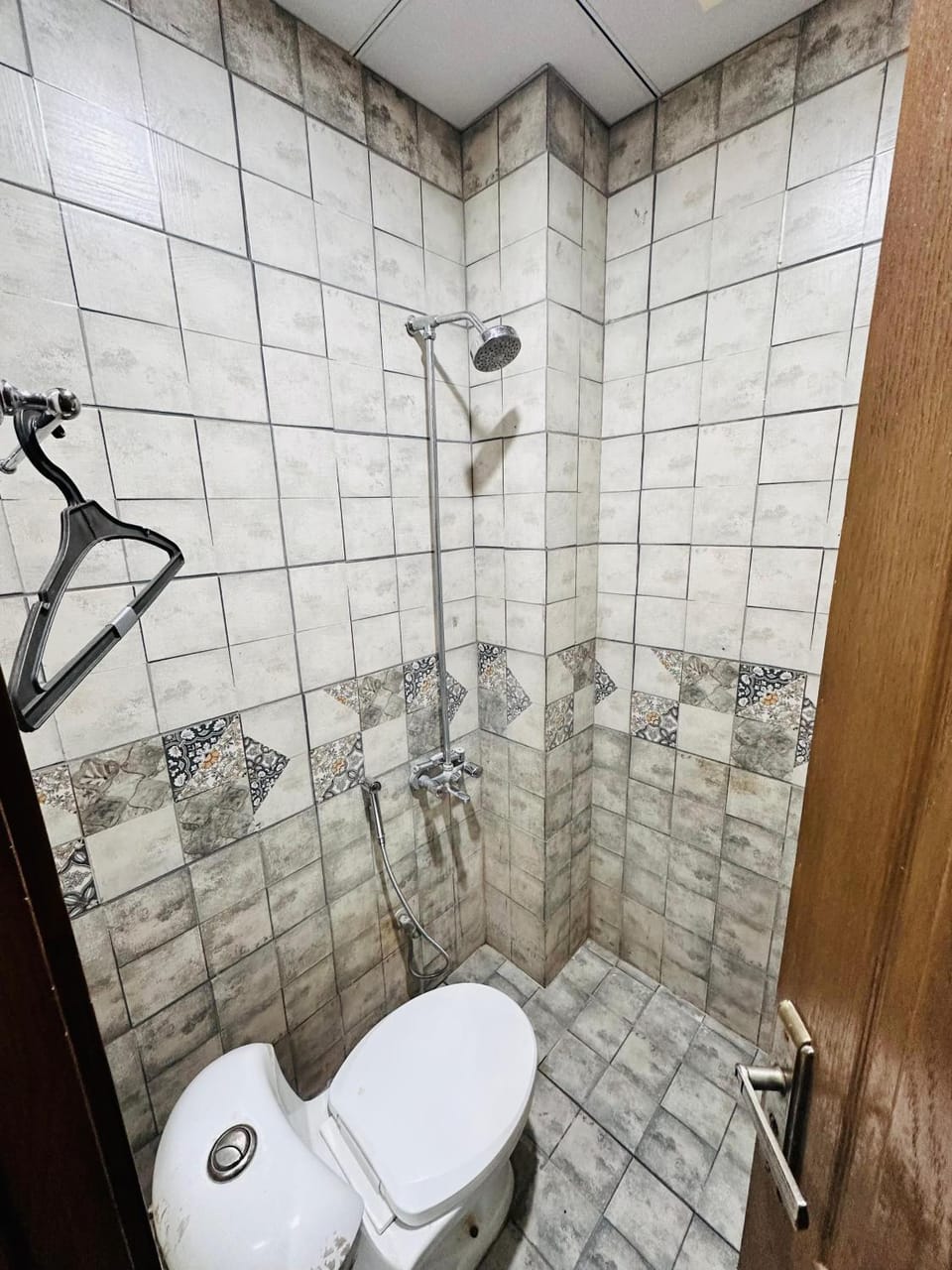 Stay in Doha emporium Apartment in Islamabad