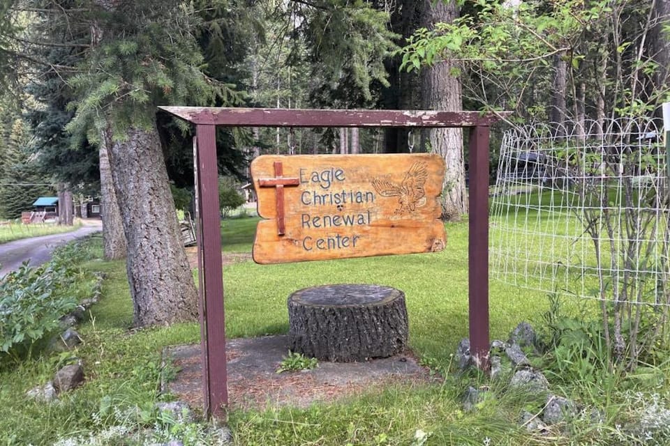 Spacius family friendly home with a gas grill full kitchen W&D & wood stove House in Oregon