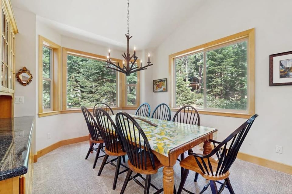 Gorgeous family home surrounded by trees with a furnished deck & BBQ House in Tahoe Vista