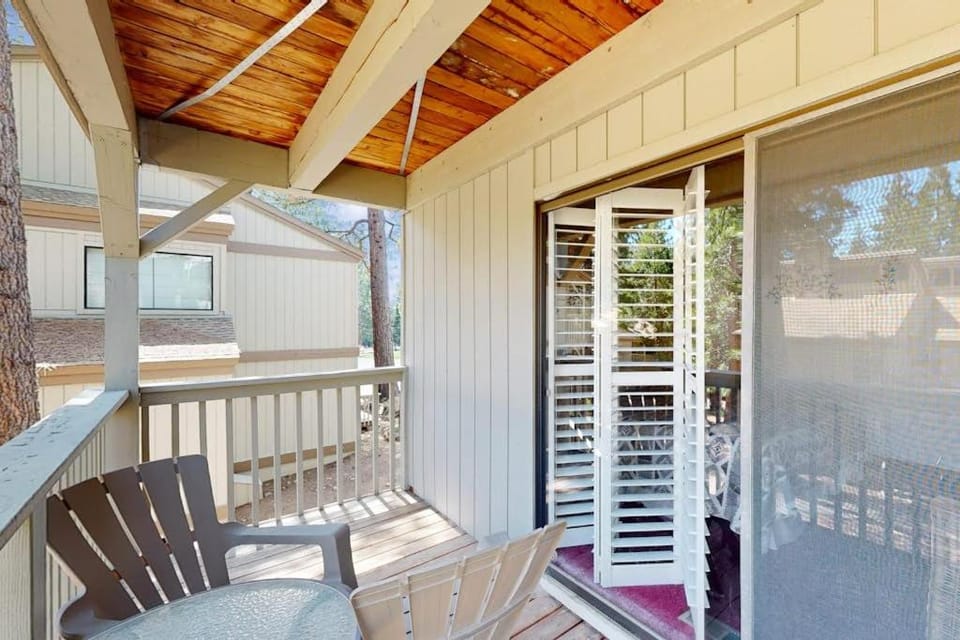 Kingwood Village Condo with Sparkling Pool -- Near Beach & Northstar House in Tahoe Vista