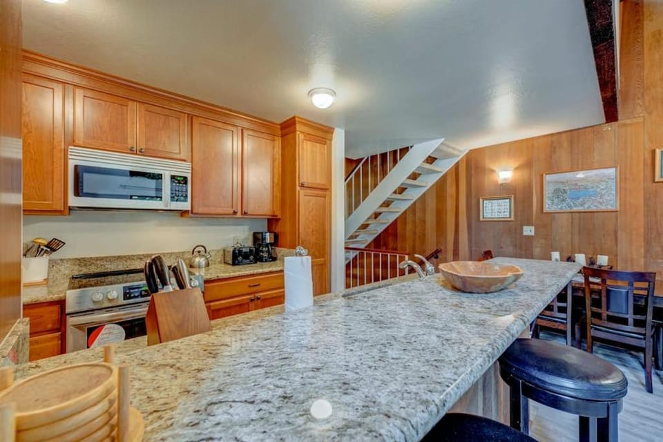 Rustic Kingswood Village getaway with shared pool patio & wood-burning fireplace House in Tahoe Vista