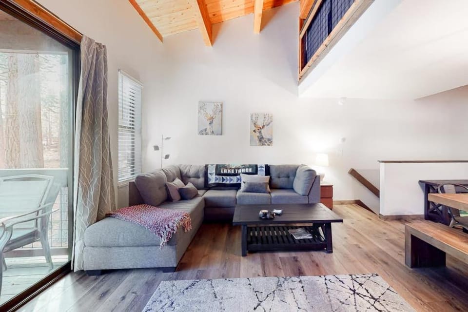 Lofted Mountain Escape with Free WiFi Shared Pool & Hot Tub Golf & Skiing Nearby House in Northstar Drive