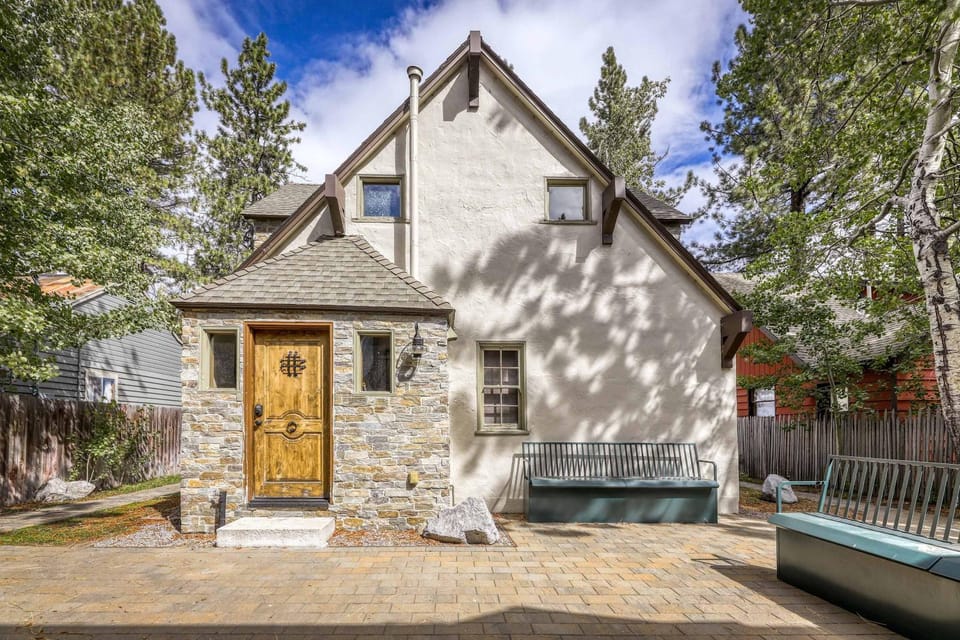 Waterfront S Lake Tahoe Property - Near Downtown and Casinos House in Al Tahoe