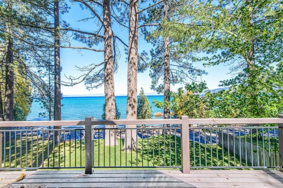 Waterfront S Lake Tahoe Property with 2 Houses -- Near Downtown and Casinos House in Al Tahoe