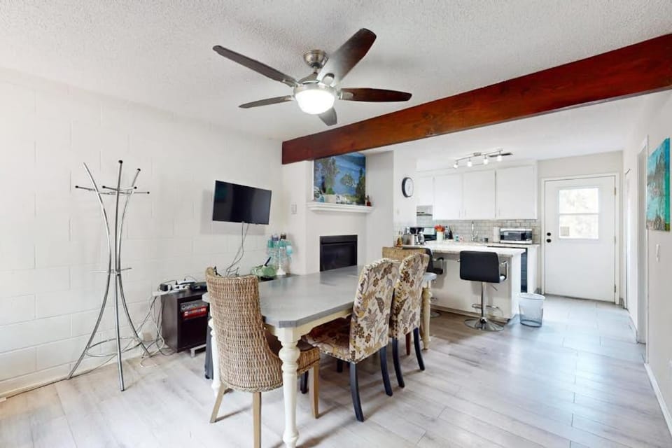 Family-Friendly Contemporary Getaway - Near Heavenly Marina & Dining House in South Lake Tahoe