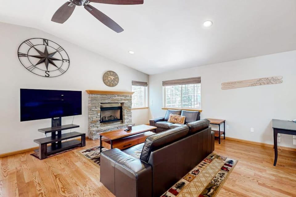 Skiing Hiking & Biking' House in South Lake Tahoe