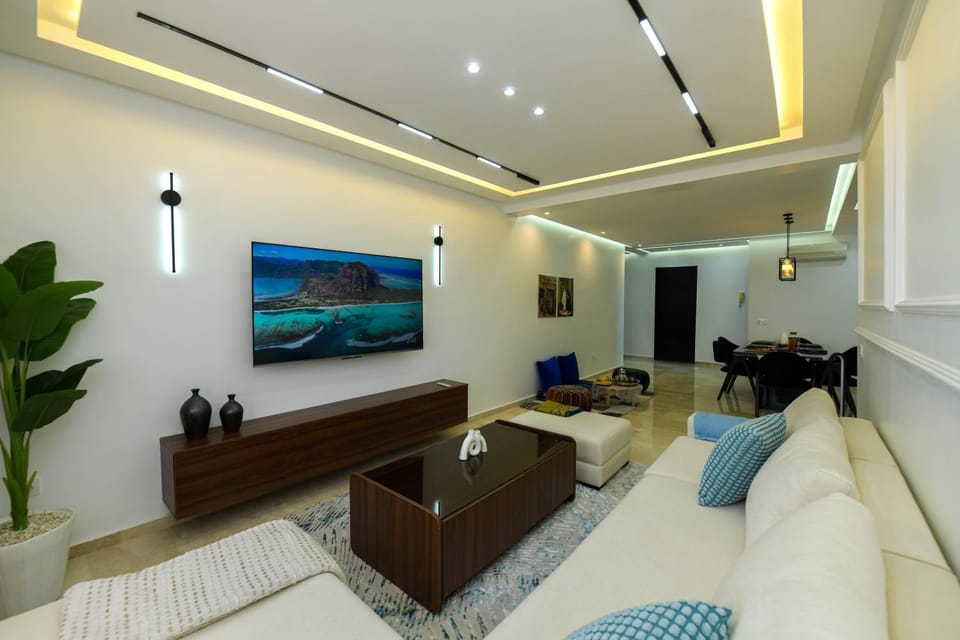 Communal lounge/ TV room, TV and multimedia, Living room, Seating area