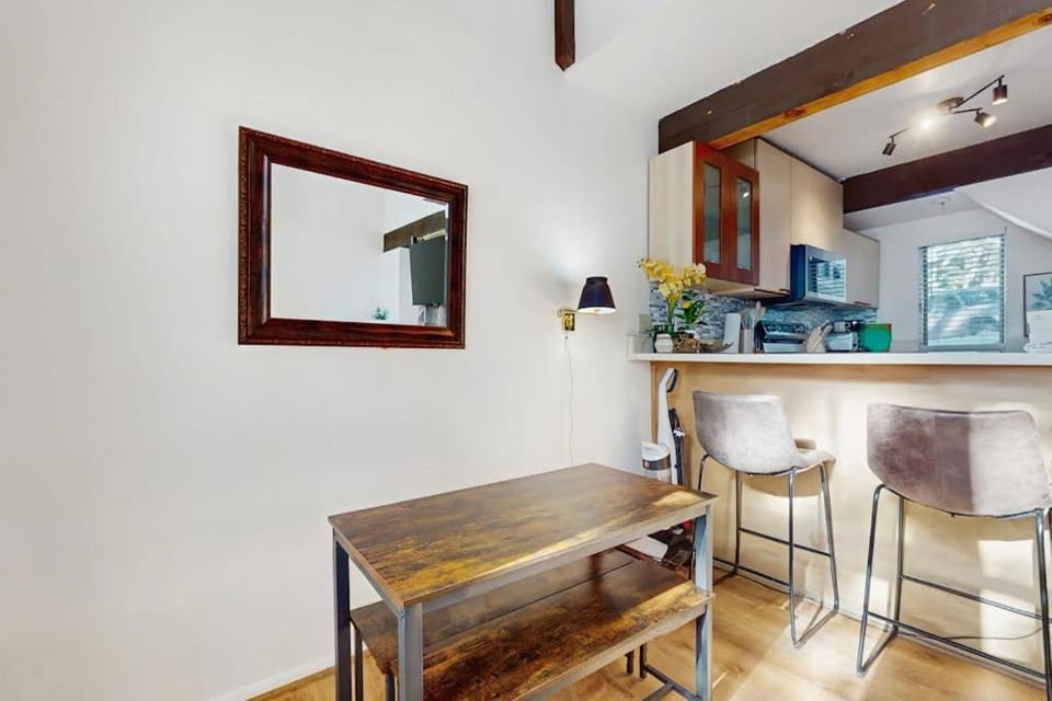 Cozy and Convenient Condo with Fireplace Deck W&D Close to Town Lake Trails House in Dollar Point