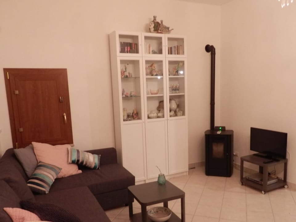 TV and multimedia, Living room, Photo of the whole room, Seating area