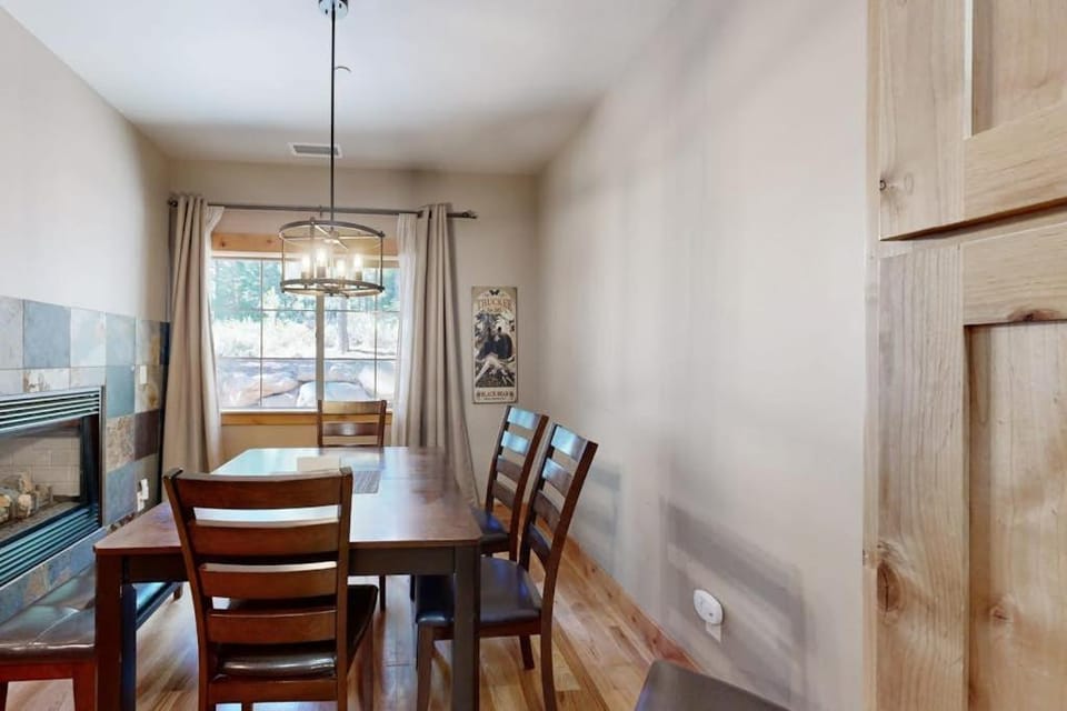 Central Truckee Home - Walk to Downtown & Trails House in Truckee