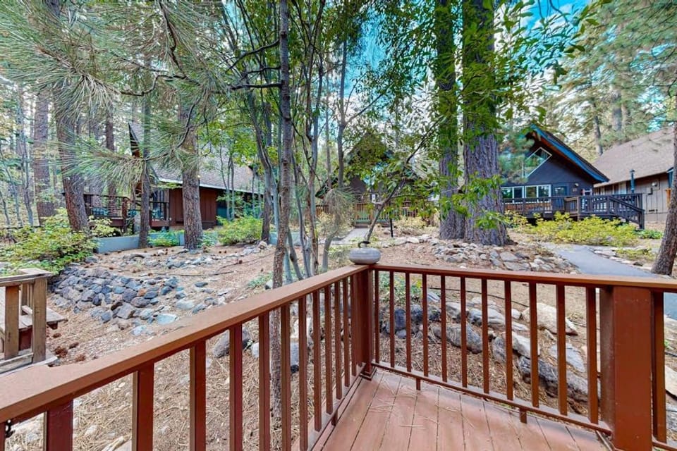 Chalet-style Townhome with Fireplace Deck Near Ski Resort Incline Village House in Incline Village