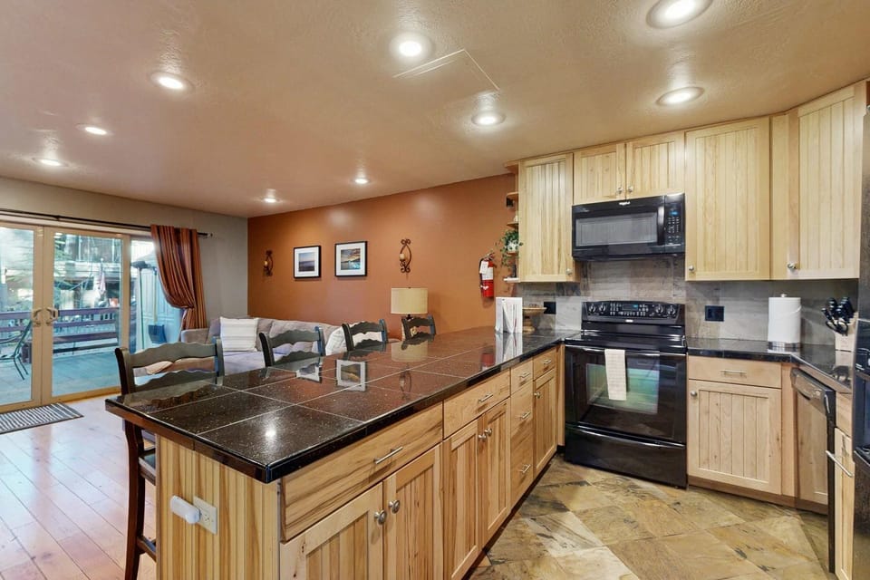 Your Incline Village Home Base - From the Creek to the Peaks House in Incline Village