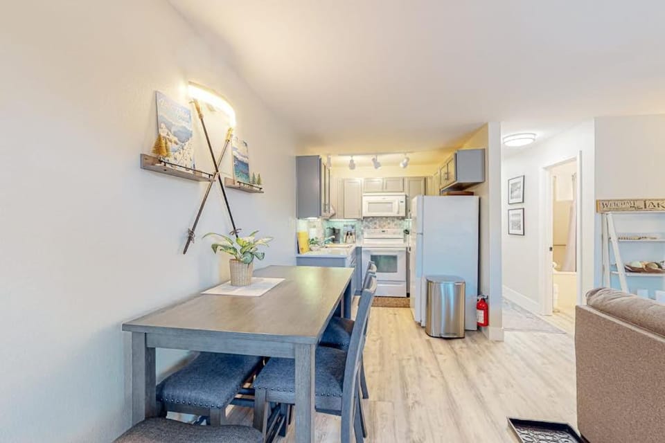 Tranquil condo in Stateline sleeps 4 House in Kingsbury