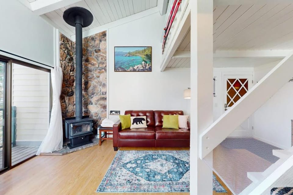Tahoe Village condo in Stateline with mountain views sleeps 4 House in Kingsbury